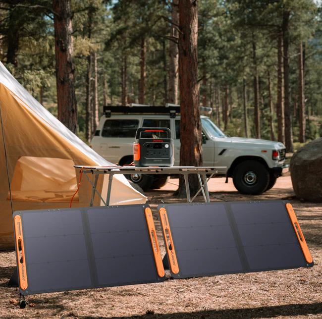 Jackery 100W Solar 650 - Best Portable Power Stations